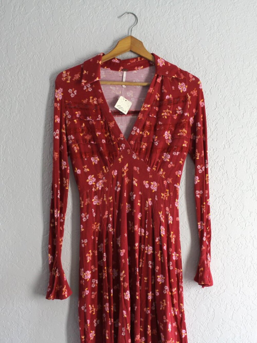 Free People Good Days Mini Dress in Pop Combo Size XS red floral V-neck New - Picture 4 of 10